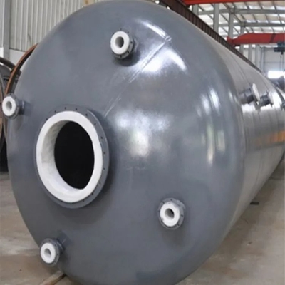 En el caso de los reactores de combustibles sólidos, se utilizará un tanque de condensado de reactor neutro ISO ASME con un solo elemento